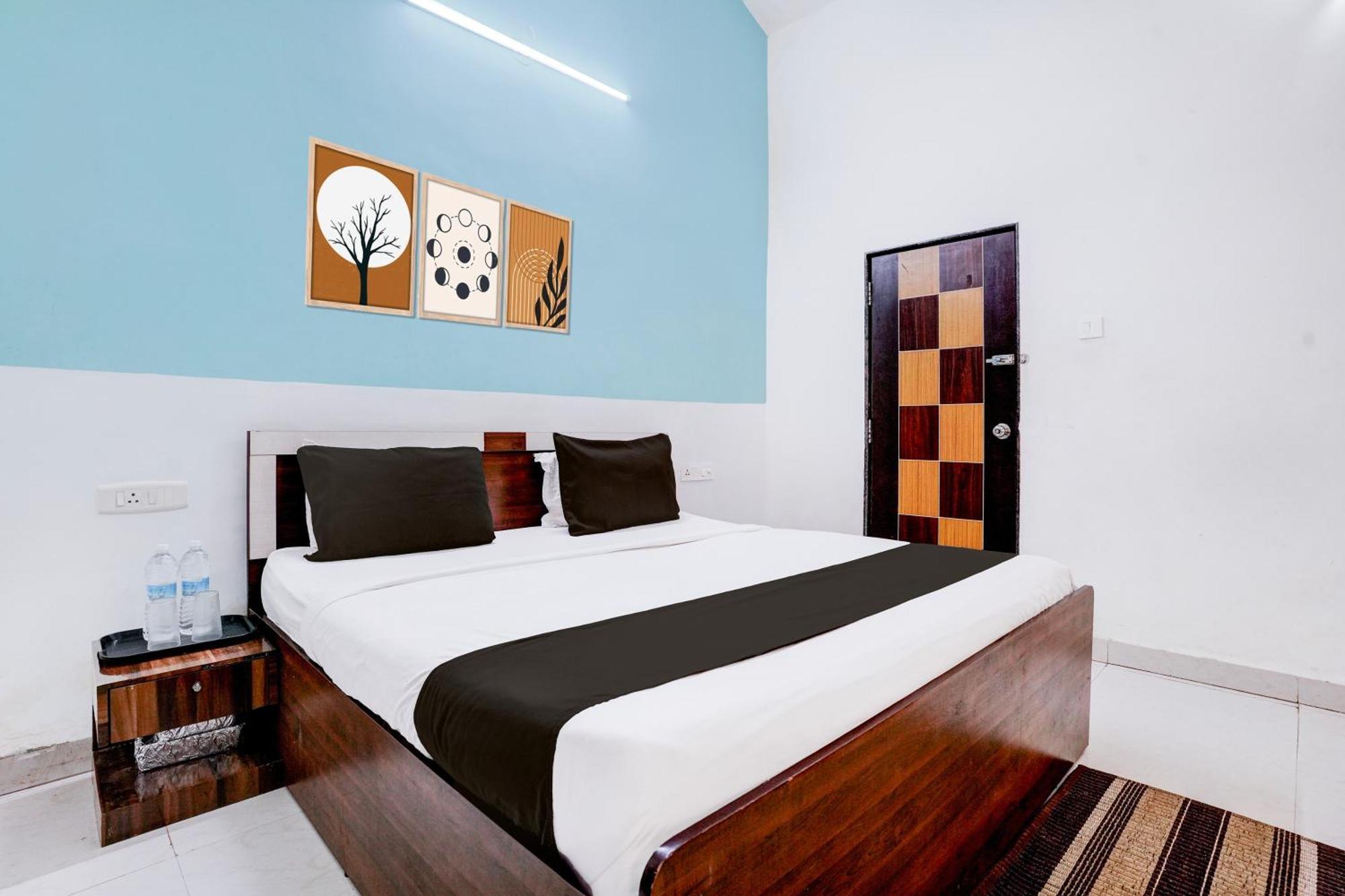 Oyo Flagship Triple Beach Guest House Benaulim Exterior photo